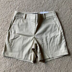 Ann Taylor Women's The Metro Shorts, Khaki/Beige, Mid Rise, size 2 NWT